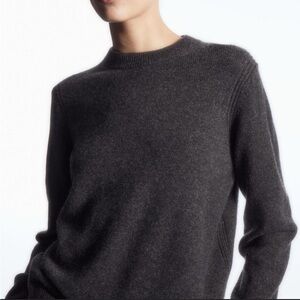 COS pure cashmere sweater S EUC